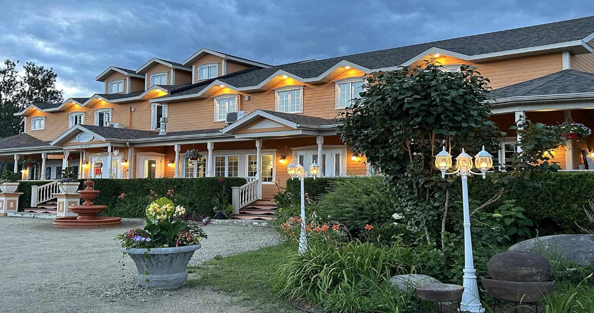 Auberge La Daina Baie-Saint-Paul Ngoại thất bức ảnh